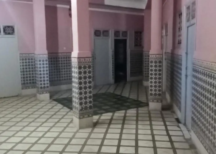 Hotel des Amis